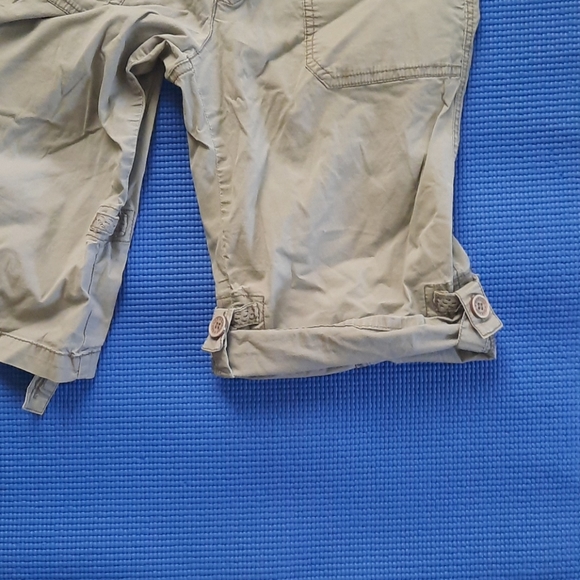 Roll-up Capris - Picture 4 of 6